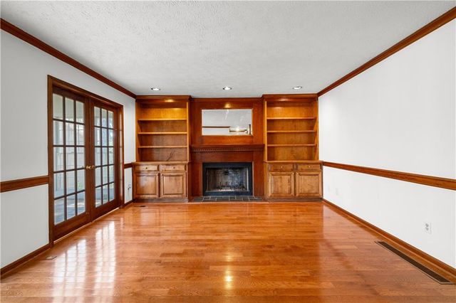 105 Windridge Drive, Fayetteville, GA 30215