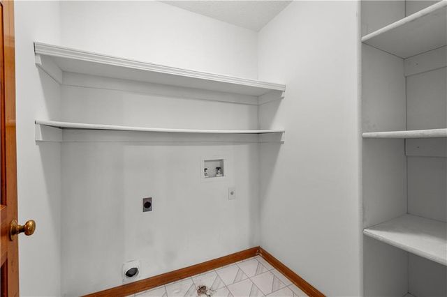 105 Windridge Drive, Fayetteville, GA 30215