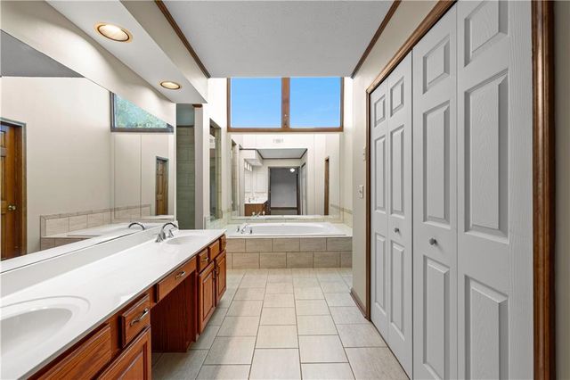 105 Windridge Drive, Fayetteville, GA 30215