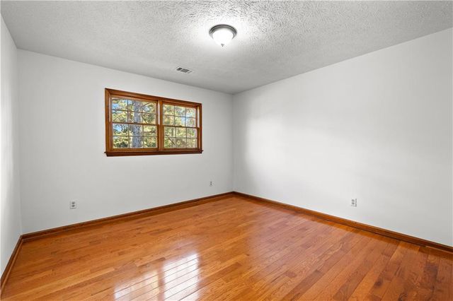 105 Windridge Drive, Fayetteville, GA 30215