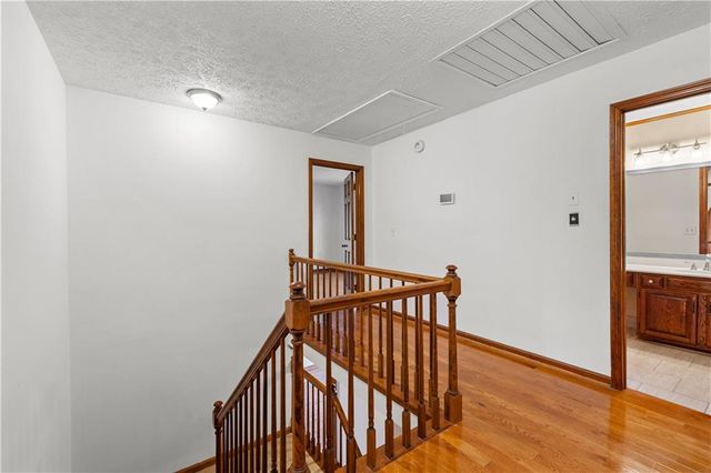 105 Windridge Drive, Fayetteville, GA 30215