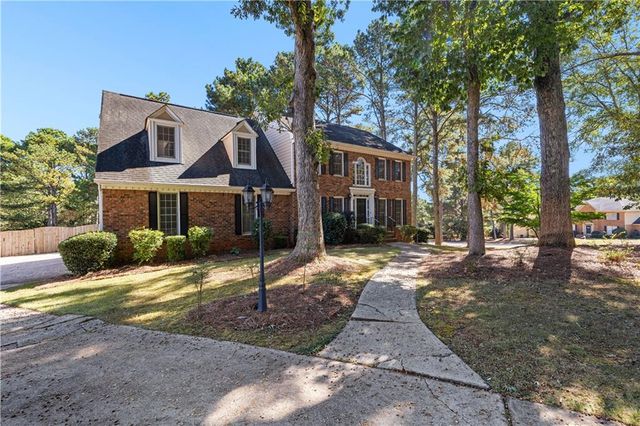 105 Windridge Drive, Fayetteville, GA 30215