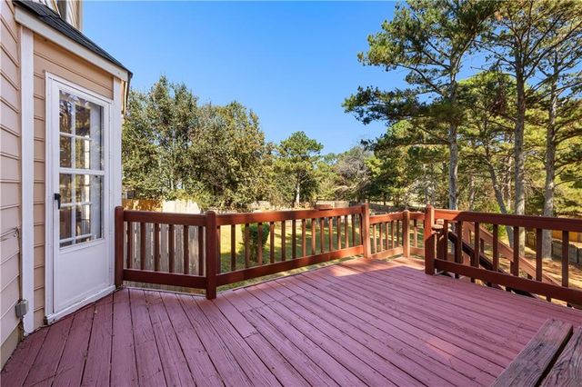 105 Windridge Drive, Fayetteville, GA 30215