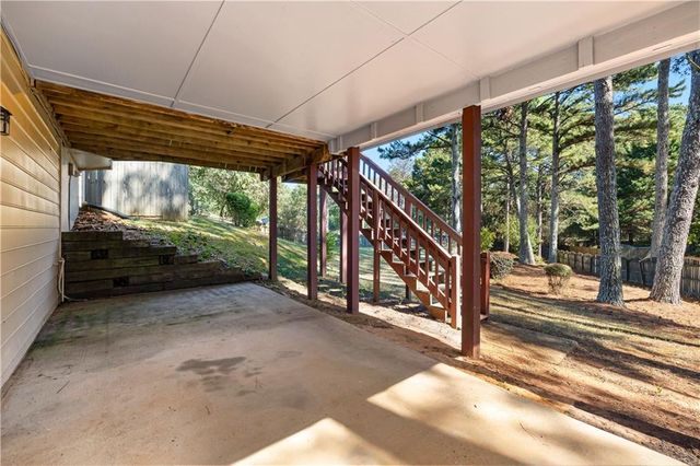 105 Windridge Drive, Fayetteville, GA 30215