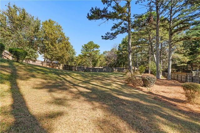 105 Windridge Drive, Fayetteville, GA 30215