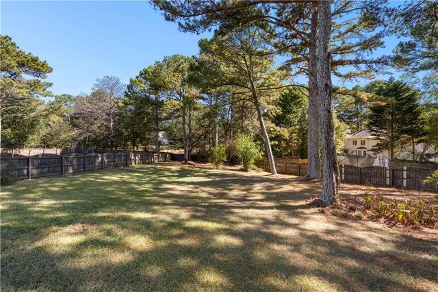 105 Windridge Drive, Fayetteville, GA 30215