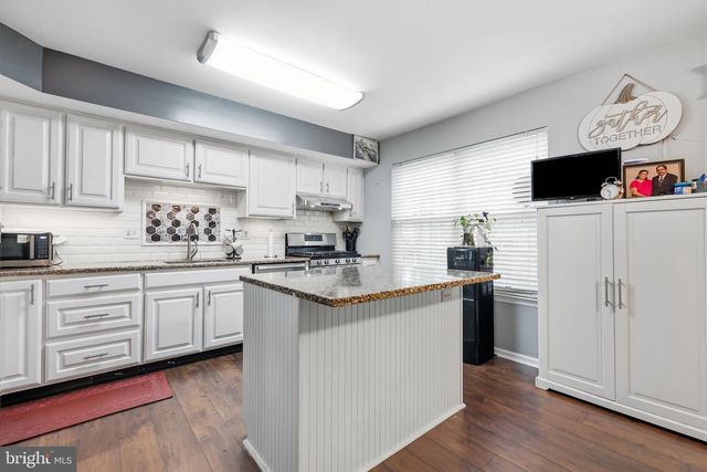 114 YORKSHIRE WAY, Hatboro, PA 19040