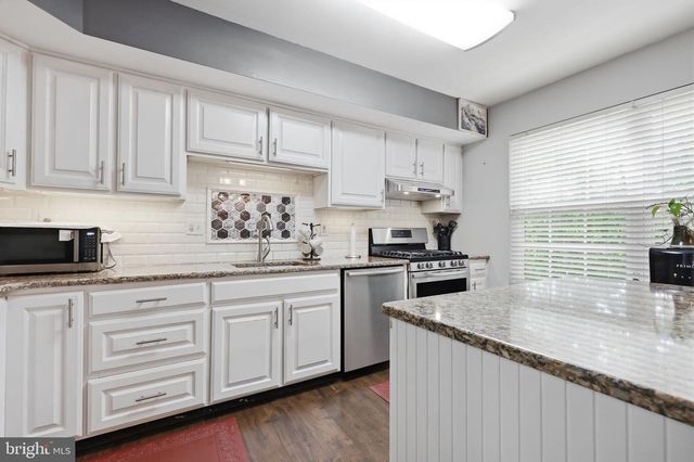 114 YORKSHIRE WAY, Hatboro, PA 19040
