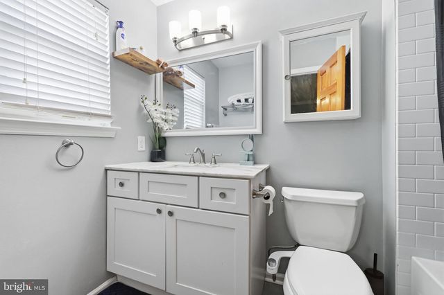 114 YORKSHIRE WAY, Hatboro, PA 19040