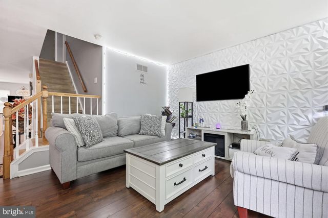 114 YORKSHIRE WAY, Hatboro, PA 19040