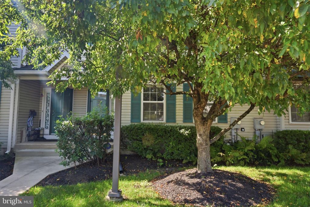 114 YORKSHIRE WAY, HATBORO, PA 19040 — photo 2