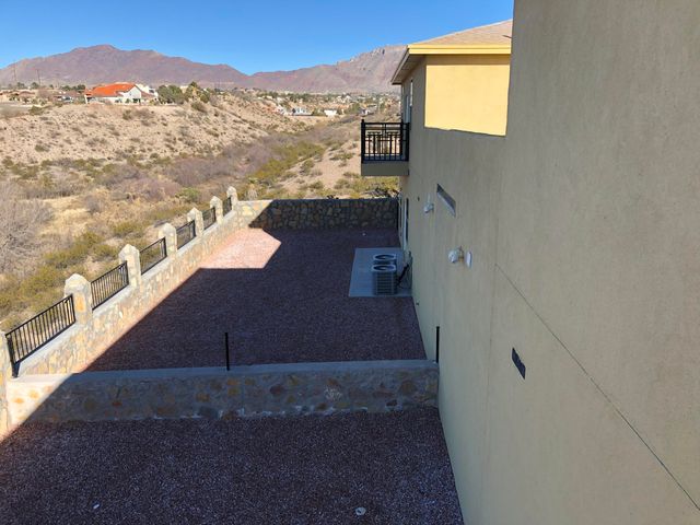 7581 LE CONTE Drive C, El Paso, TX 79912