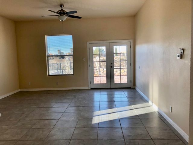 7581 LE CONTE Drive C, El Paso, TX 79912