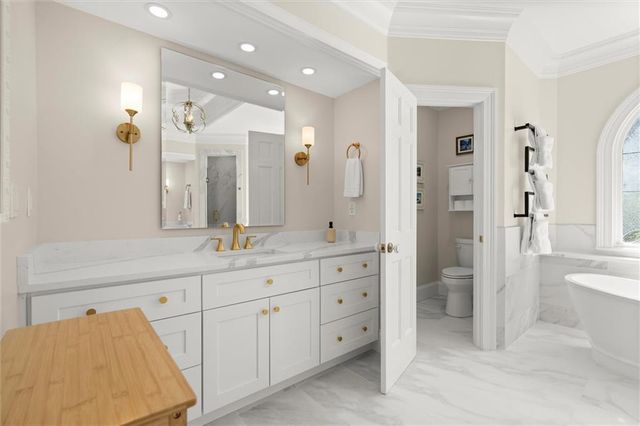 9325 Tailey Circle, Johns Creek, GA 30097