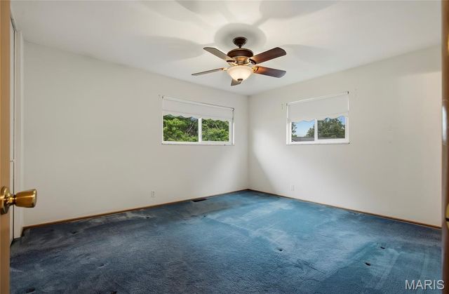 957 Active Drive, St Louis, MO 63146