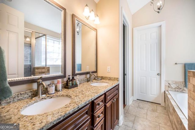 206 Londe Lane, Perry, GA 31069