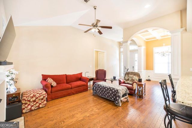 206 Londe Lane, Perry, GA 31069