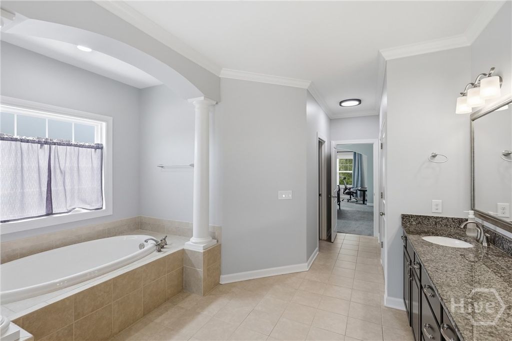 Image 31 of property listing at 182 Castleoak Drive, Richmond Hill, GA 31324