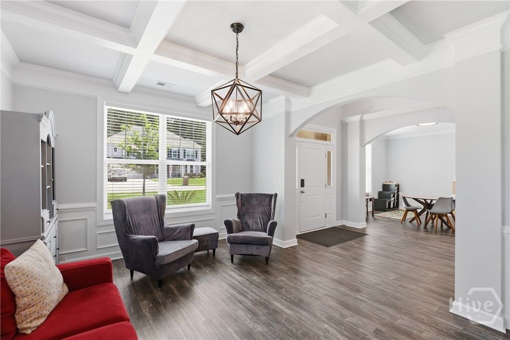 Image 6 of property listing at 182 Castleoak Drive, Richmond Hill, GA 31324