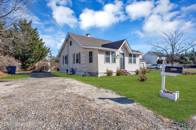 2595 Hooper Avenue, Brick, NJ 08723