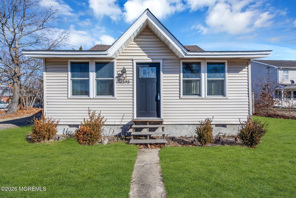 2595 Hooper Avenue, Brick, NJ 08723