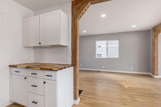 5557 Front Street, Newaygo, MI 49337