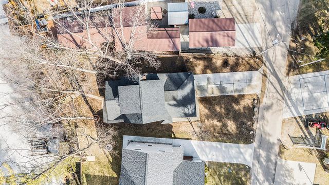 5557 Front Street, Newaygo, MI 49337