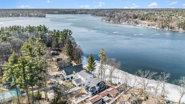 5557 Front Street, Newaygo, MI 49337