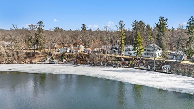 5557 Front Street, Newaygo, MI 49337