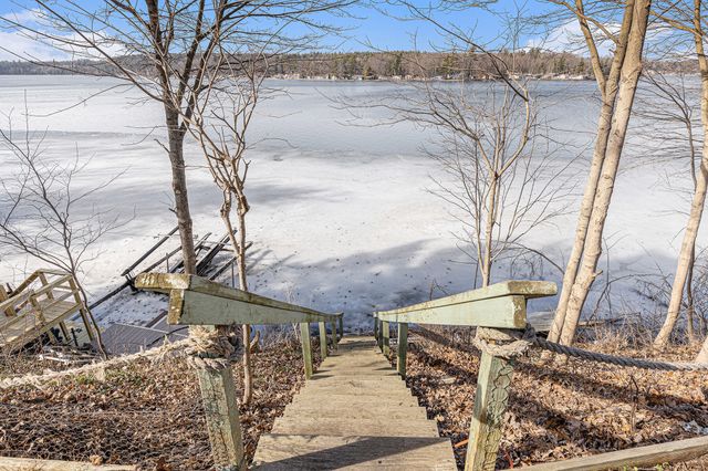 5557 Front Street, Newaygo, MI 49337