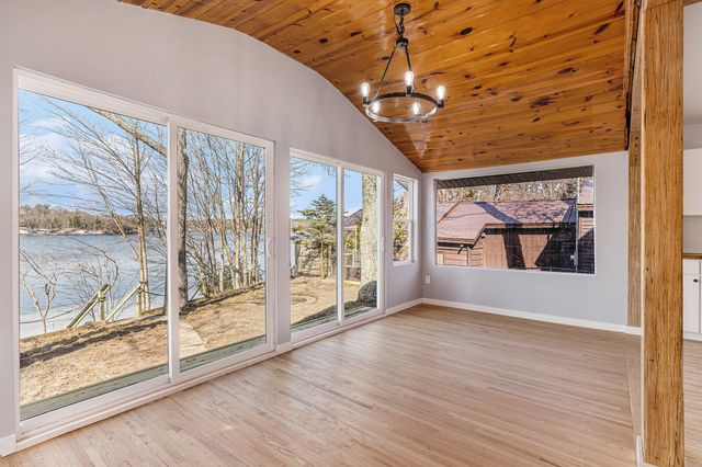 5557 Front Street, Newaygo, MI 49337