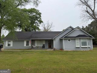 2901 Pleasant Drive, Nashville, GA 31639