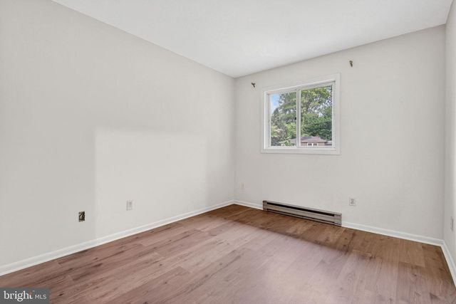 3807 HILLCREST DR, Columbia, PA 17512