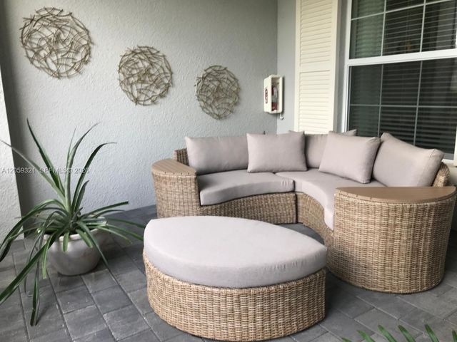 6070 National Boulevard 215, Ave Maria, FL 34142