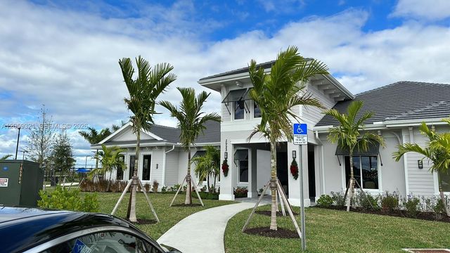 6070 National Boulevard 215, Ave Maria, FL 34142