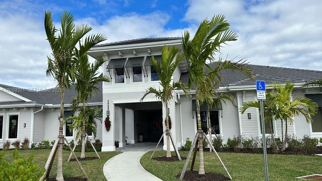 6070 National Boulevard 215, Ave Maria, FL 34142