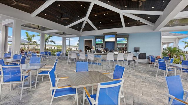 6070 National Boulevard 215, Ave Maria, FL 34142