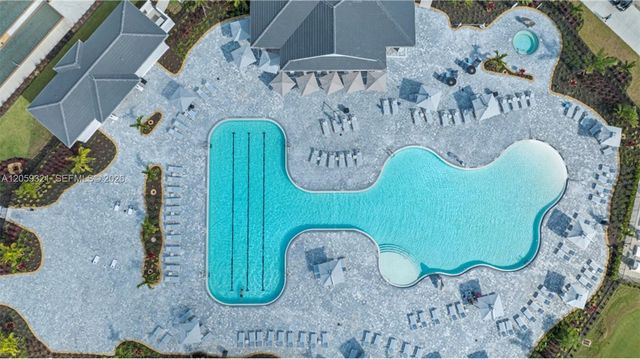 6070 National Boulevard 215, Ave Maria, FL 34142