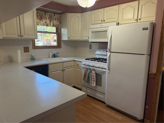 636 Dahlia Drive, Monroeville, PA 15146