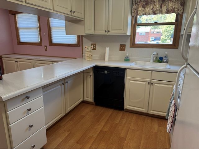 636 Dahlia Drive, Monroeville, PA 15146