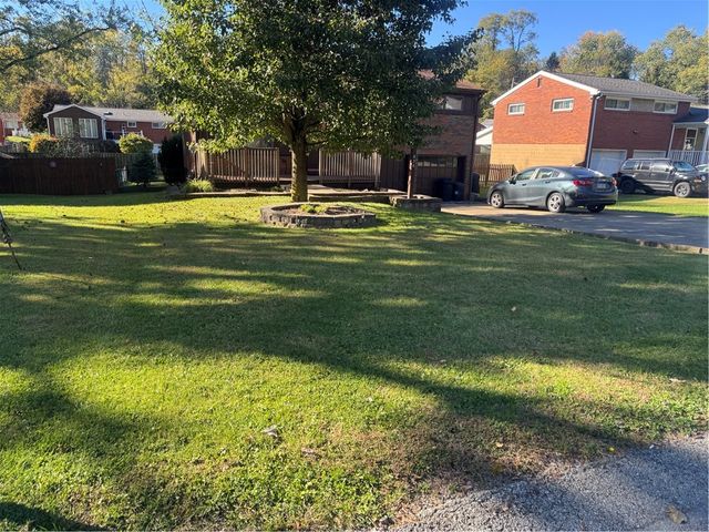 636 Dahlia Drive, Monroeville, PA 15146