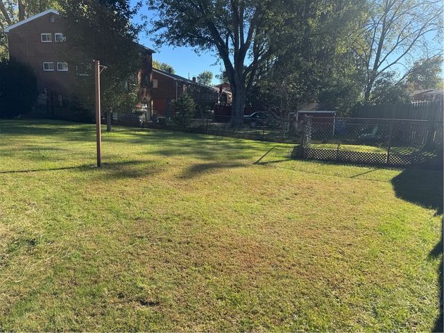 636 Dahlia Drive, Monroeville, PA 15146