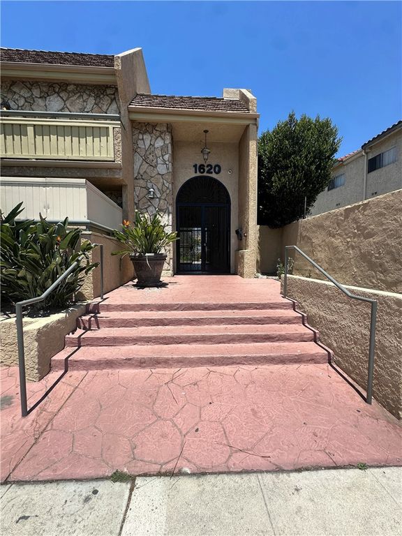 1620 N San Fernando, Burbank, CA 91504