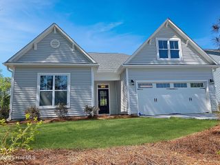 14 S Bandwheel Way, Hampstead, NC 28443