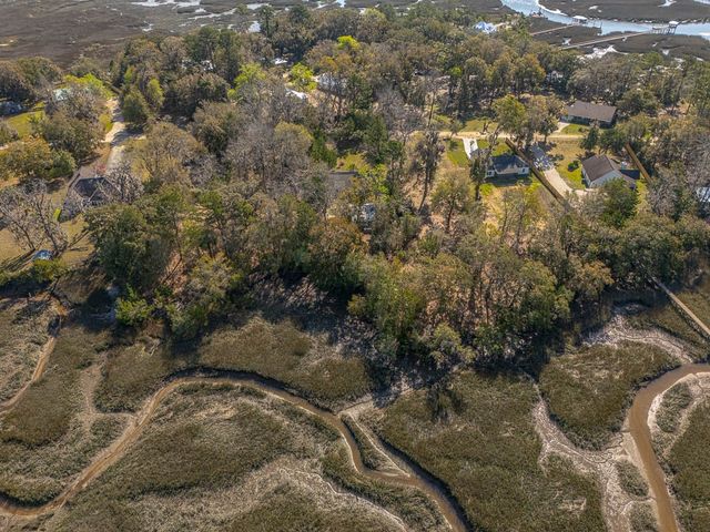 1032 Hudson Creek Drive SE, Darien, GA 31305