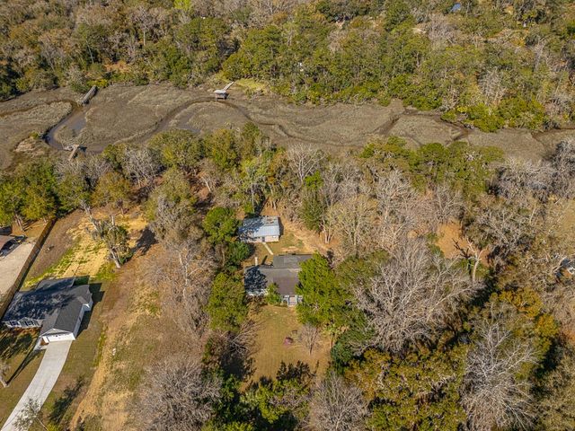 1032 Hudson Creek Drive SE, Darien, GA 31305