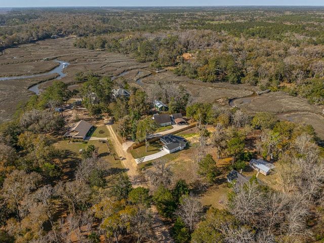 1032 Hudson Creek Drive SE, Darien, GA 31305