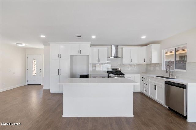 133 E Avenue Q4, Palmdale, CA 93550