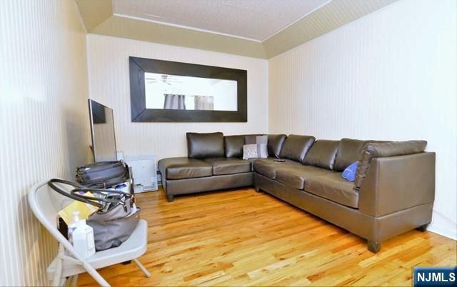 402 N 3rd Street, East Newark, NJ 07029