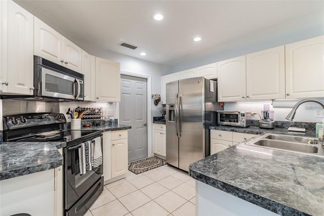 9501 27TH AVENUE E, Palmetto, FL 34221